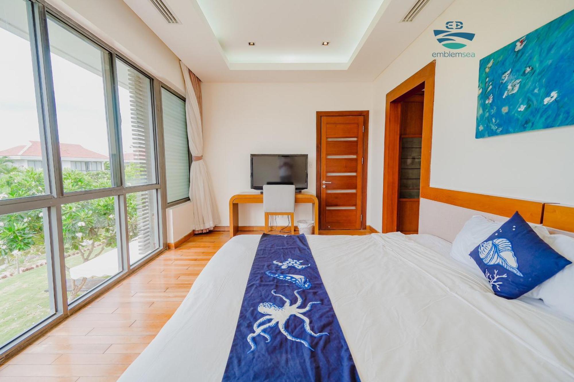 Emblem Sea 4 Bedroom Villas ダナン市 エクステリア 写真